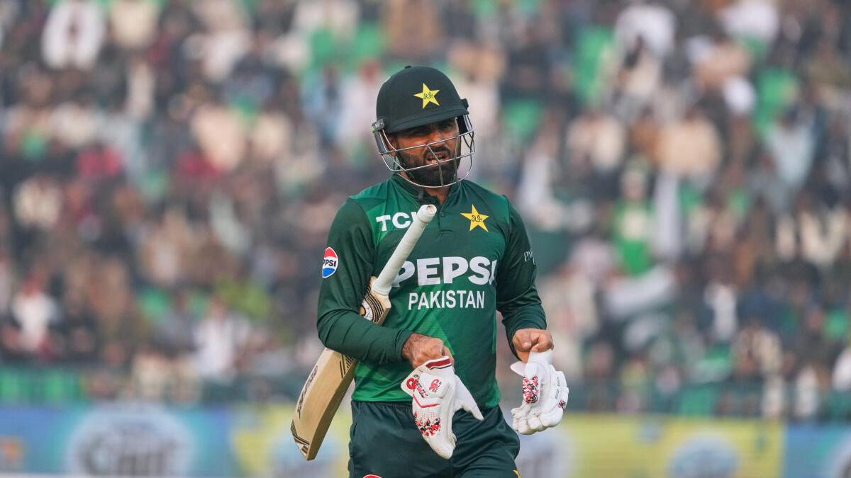 PAK vs AUS Live Score, 3rd T20I: Fakhar, Salman fall inside PowerPlay after Pakistan opts to bat